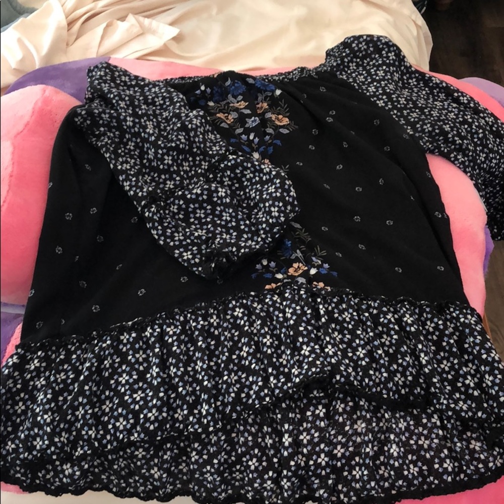 Cute Shirt with flowers on it